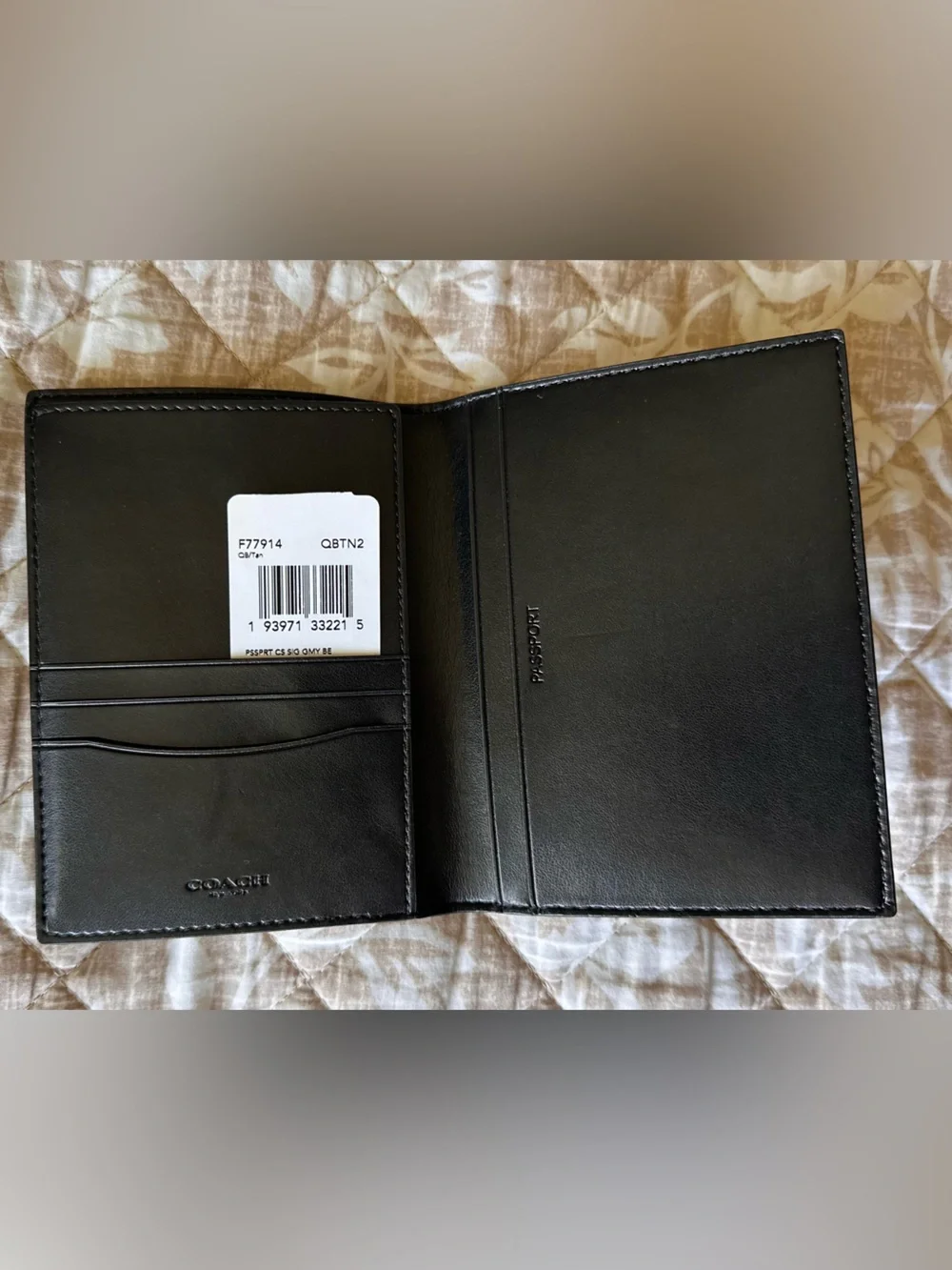 🆕 Coach Limited Edition Vandal Gummy Passport Wallet – NWT – 100% Authentic